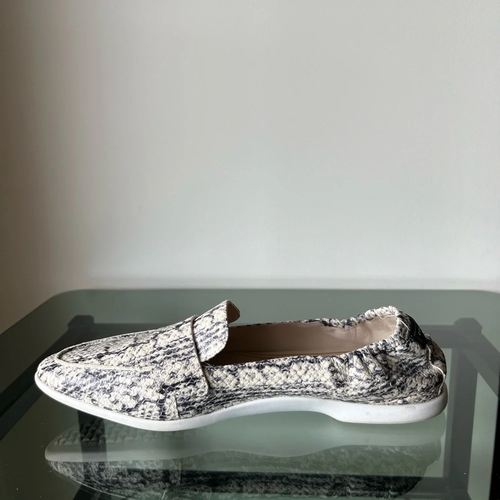 Cole Haan Women's Snake Skin Loafers in Ivory grey/black Size: 7.5 MSRP:  $160 - Picture 8 of 8